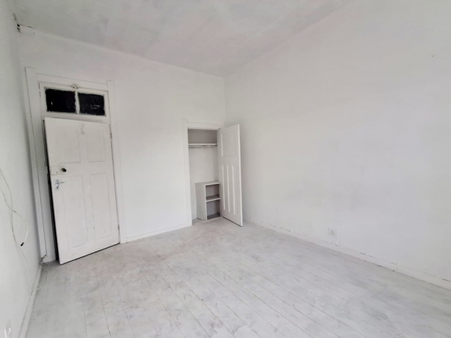 1 Bedroom Property for Sale in Quigney Eastern Cape